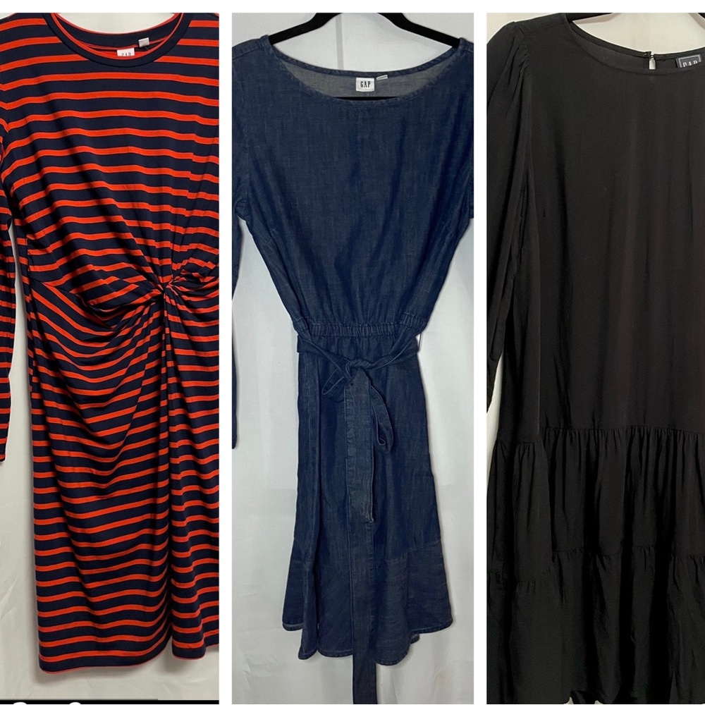Lot of 3 new GAP dresses, 2 with tags one without but never worn size 4/Small